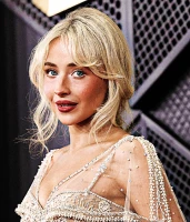 Imagem recente de sabrina