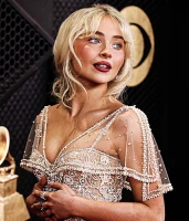 Imagem recente de sabrina