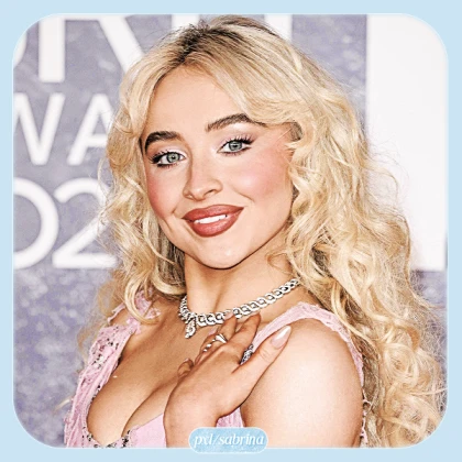 Imagem recente de sabrina