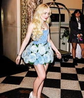 Imagem recente de sabrina