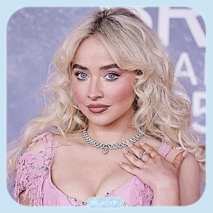 Imagem recente de sabrina