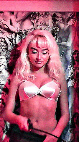 Imagem recente de sabrina