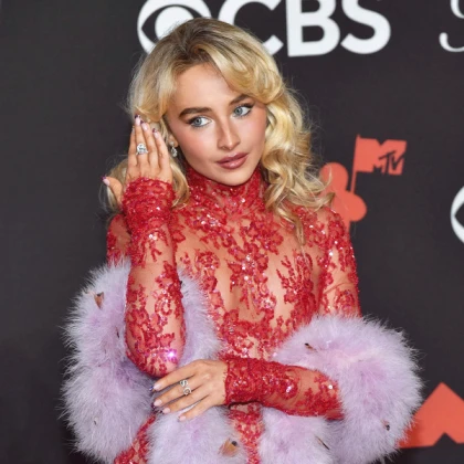 Imagem recente de sabrinaannlynn