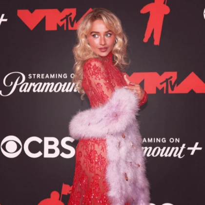 Imagem recente de sabrinaannlynn