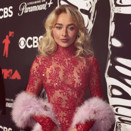 Imagem recente de sabrinaannlynn