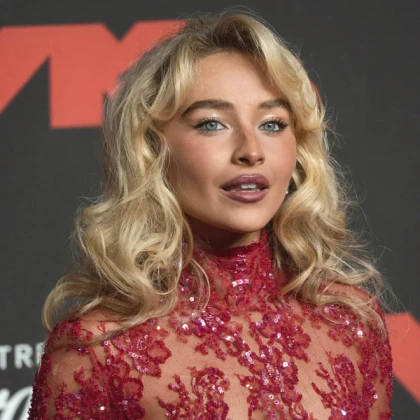 Imagem recente de sabrinaannlynn