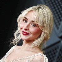 Imagem recente de sabrinaannlynn