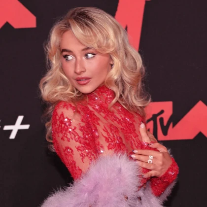 Imagem recente de sabrinaannlynn