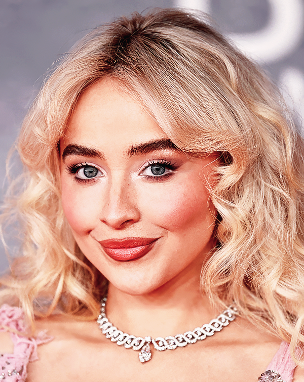 Foto de sabrinacarpenter