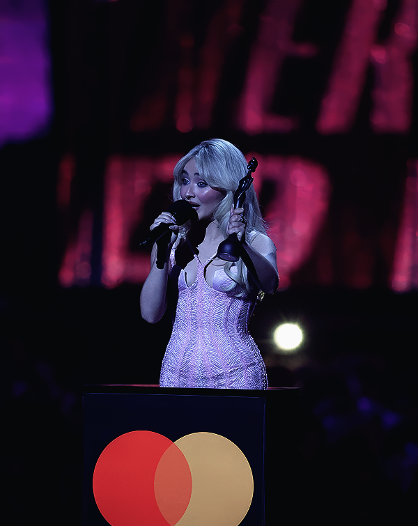 Foto de sabrinacarpenter