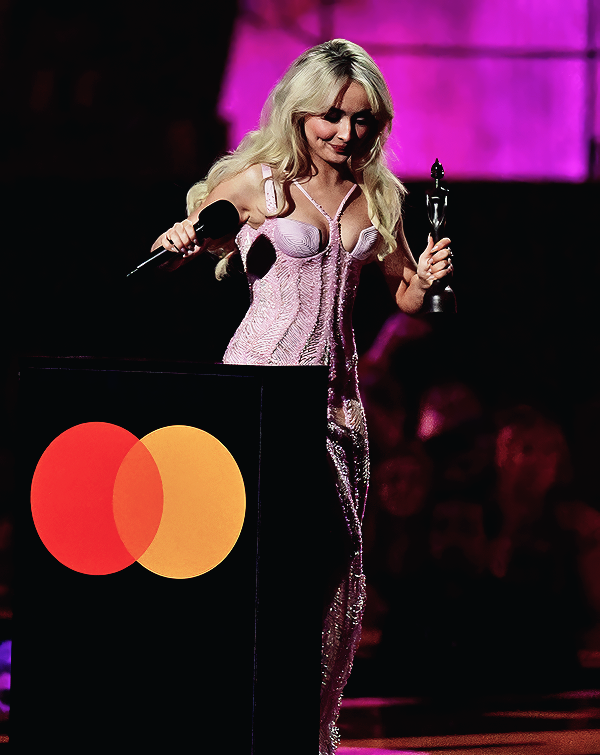 Foto de sabrinacarpenter