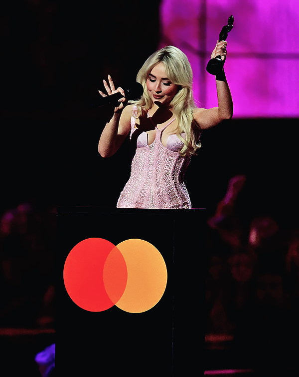 Foto de sabrinacarpenter