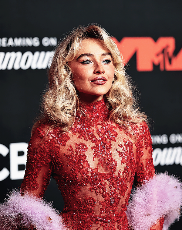 Foto de sabrinacarpenter