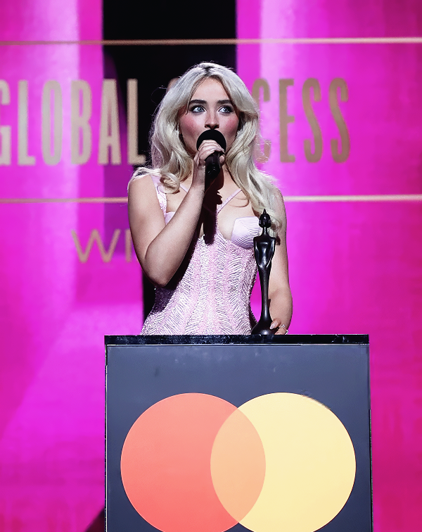 Foto de sabrinacarpenter