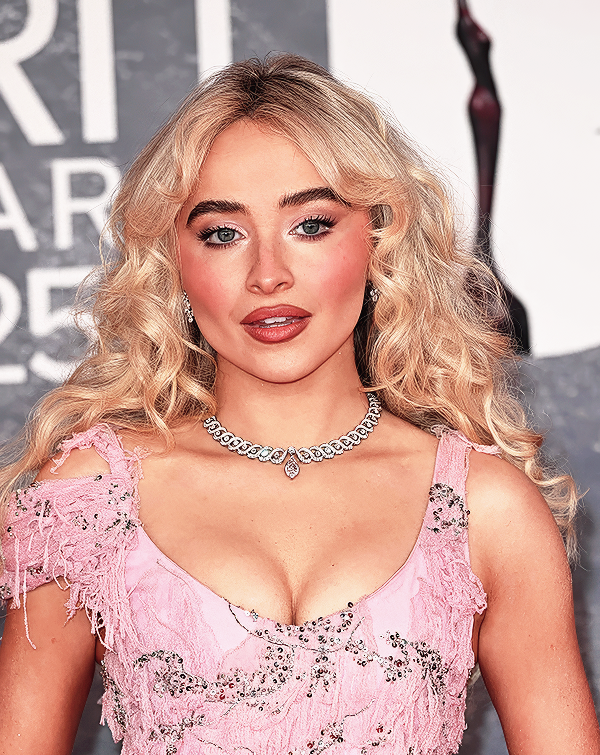 Foto de sabrinacarpenter