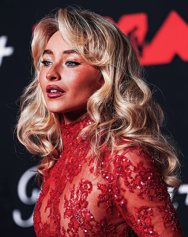 Foto de sabrinacarpenter