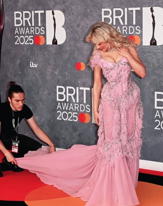 Imagem recente de sabrinacarpenter