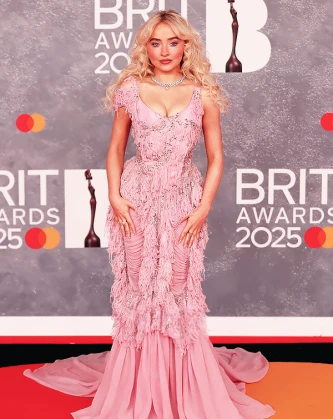 Imagem recente de sabrinacarpenter