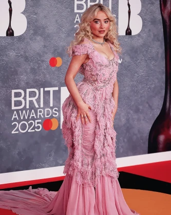 Imagem recente de sabrinacarpenter