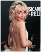 Imagem recente de sabrinacarpenter