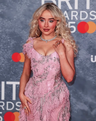 Imagem recente de sabrinacarpenter