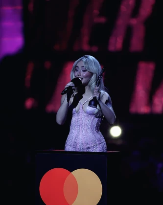 Imagem recente de sabrinacarpenter