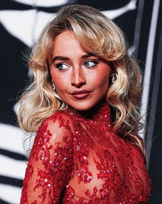 Imagem recente de sabrinacarpenter