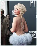 Imagem recente de sabrinacarpenter