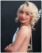 Imagem recente de sabrinacarpenter