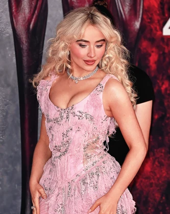 Imagem recente de sabrinacarpenter