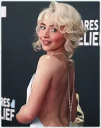 Imagem recente de sabrinacarpenter