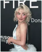 Imagem recente de sabrinacarpenter