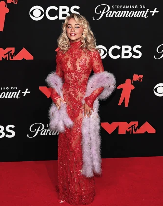 Imagem recente de sabrinacarpenter