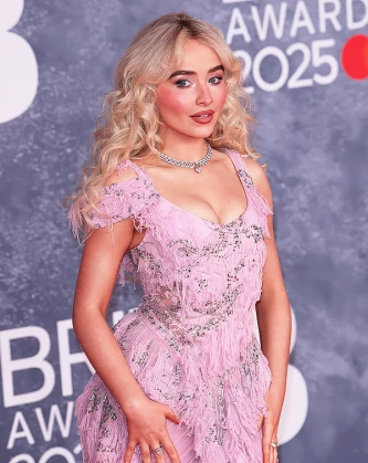 Imagem recente de sabrinacarpenter