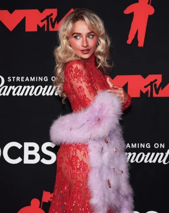 Imagem recente de sabrinacarpenter