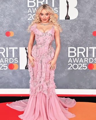 Imagem recente de sabrinacarpenter