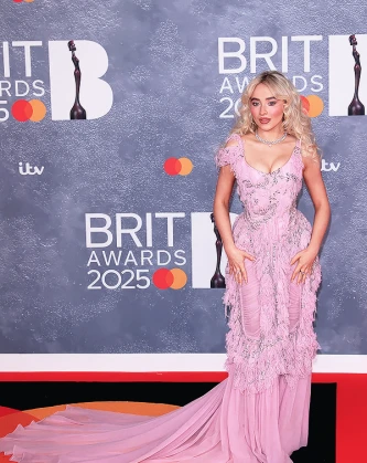 Imagem recente de sabrinacarpenter