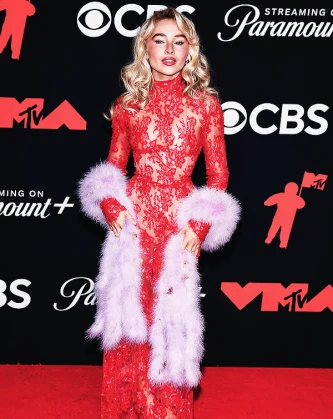 Imagem recente de sabrinacarpenter