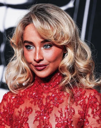 Imagem recente de sabrinacarpenter