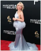 Imagem recente de sabrinacarpenter