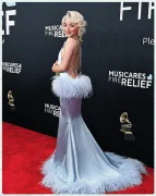 Imagem recente de sabrinacarpenter