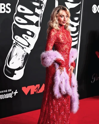 Imagem recente de sabrinacarpenter