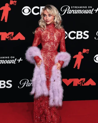 Imagem recente de sabrinacarpenter