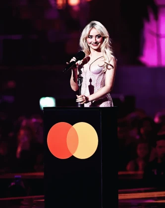 Imagem recente de sabrinacarpenter