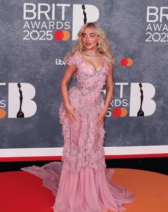 Imagem recente de sabrinacarpenter