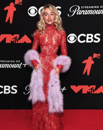 Imagem recente de sabrinacarpenter