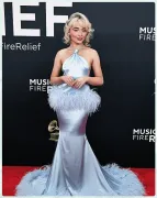 Imagem recente de sabrinacarpenter