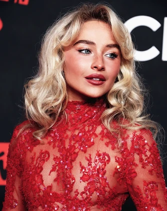 Imagem recente de sabrinacarpenter