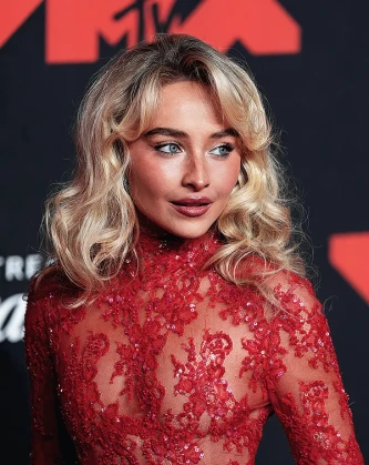 Imagem recente de sabrinacarpenter