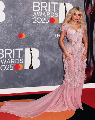 Imagem recente de sabrinacarpenter